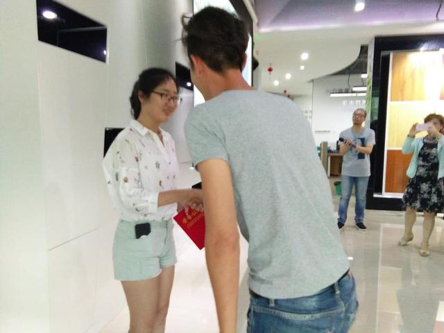 南京辦公室裝修設(shè)計公司