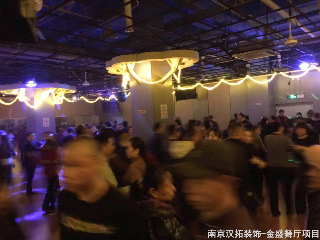 中央門金盛舞廳開業(yè)啦！愛跳舞的朋友們快來看看吧